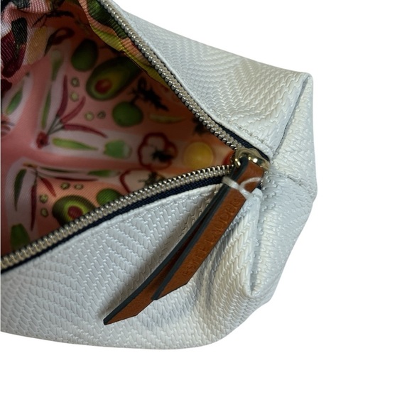 Estée Lauder Cosmetic Bag - Picture 3 of 4